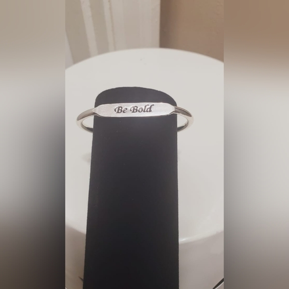 "Be Bold" Customized Name Nameplate Bracelet Personalized Stainless Steel. 🌴 - Picture 7 of 9